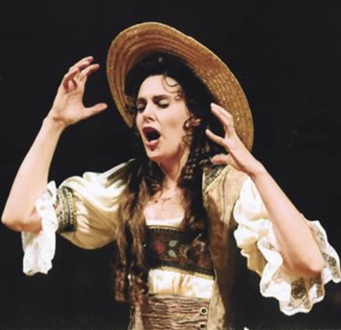 Emma Curtis as the character Irene in Handel's Atalanta at Göttingen Händelfestspiele.